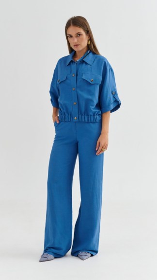 Niebieskie-spodnie-z-wysokim-stanem-i-prosta-nogawka-_EZURI_7830-9-scaled - kopie